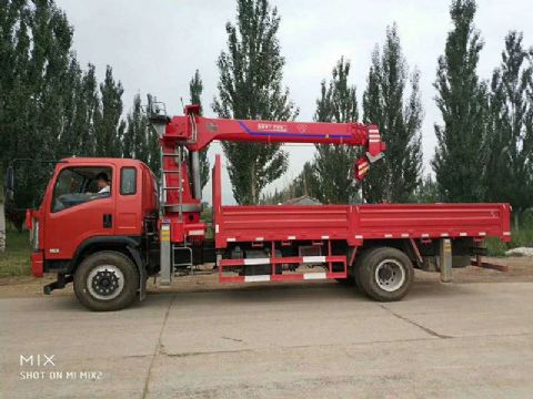 點(diǎn)擊查看詳細(xì)信息<br>標(biāo)題：8噸東風(fēng)隨車吊 閱讀次數(shù)：1838