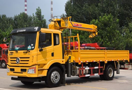 點(diǎn)擊查看詳細(xì)信息<br>標(biāo)題：8噸大運(yùn)隨車吊 閱讀次數(shù)：1835