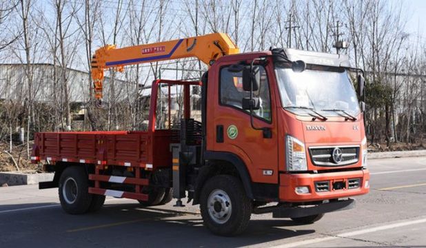 點擊查看詳細信息<br>標題：3.2噸大運隨車吊 閱讀次數(shù)：1859