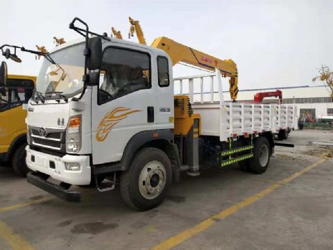 點擊查看詳細(xì)信息<br>標(biāo)題：5噸重汽豪曼隨車吊 閱讀次數(shù)：2027