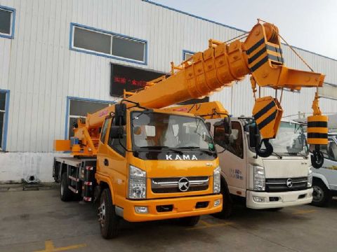 點(diǎn)擊查看詳細(xì)信息<br>標(biāo)題：10噸凱馬汽車吊 閱讀次數(shù)：2037