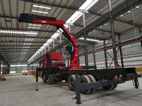 點擊查看詳細信息<br>標題：15噸折臂吊 閱讀次數：2518