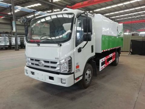 點擊查看詳細信息<br>標題：9方柴油垃圾車 閱讀次數(shù)：3295
