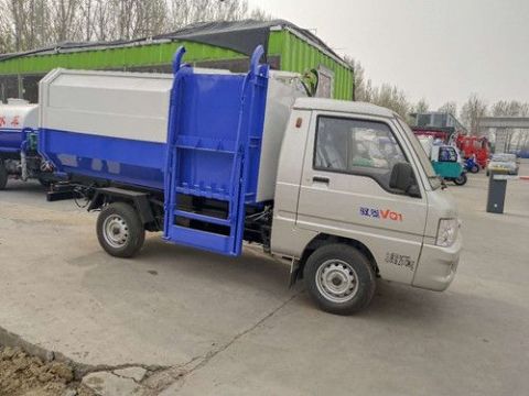 點擊查看詳細信息<br>標題：3.5方汽油版福田馭菱垃圾車 閱讀次數(shù)：3190